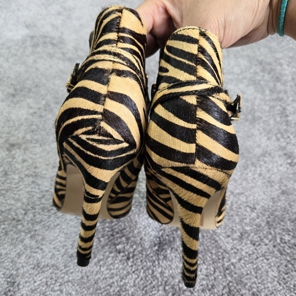 Sam Edelman Fiora Zebra Print Black Tan Genuine Cow Hair Booties Inner Zippers - Picture 5 of 12